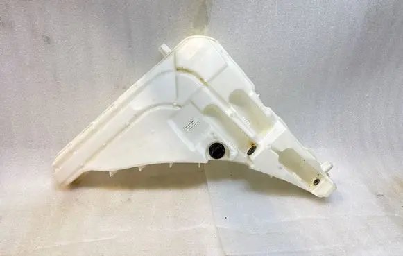 Audi Q8 Windshield washer fluid reservoir/tank 4M0955448B