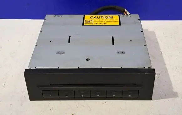 Mercedes-Benz E W211 CD/DVD changer A2118703889