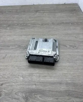 BMW X3 F25 Engine control unit/module 8518477 0281018609