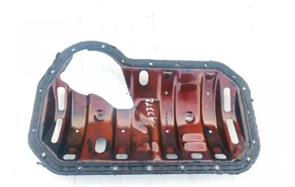 Volkswagen Golf III Oil sump 037115220B