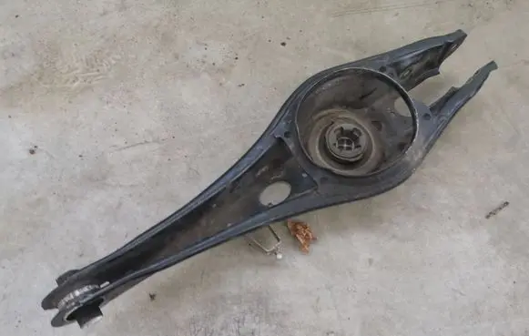 Volkswagen Golf VII Rear upper control arm/wishbone 5Q0505311D