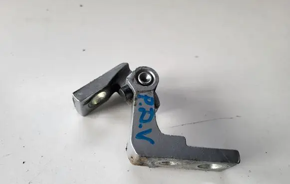 Seat Exeo (3R) Front door upper hinge