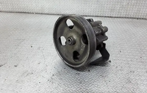 Peugeot 806 Power steering pump 9640906480
