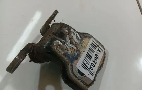 Suzuki Ignis Front door upper hinge 