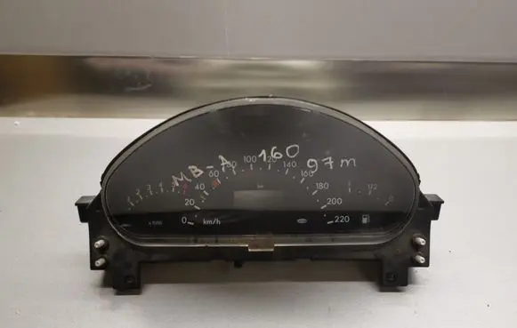 Mercedes-Benz A W168 Speedometer (instrument cluster) A1685403211