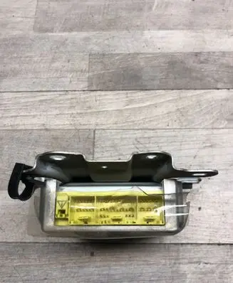 Toyota Previa (XR30, XR40) II Airbag control unit/module 8917028230 026802095E3 1523006802