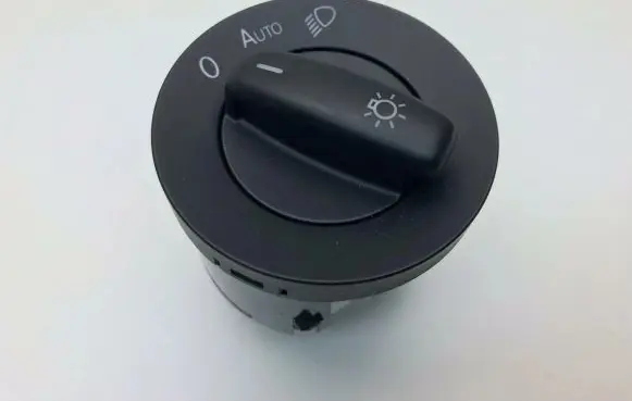 Volkswagen Golf VI Light switch 1K0941431BT