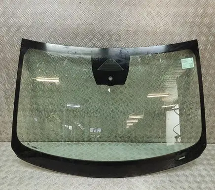 Renault Austral Front windscreen/windshield window 727121770R