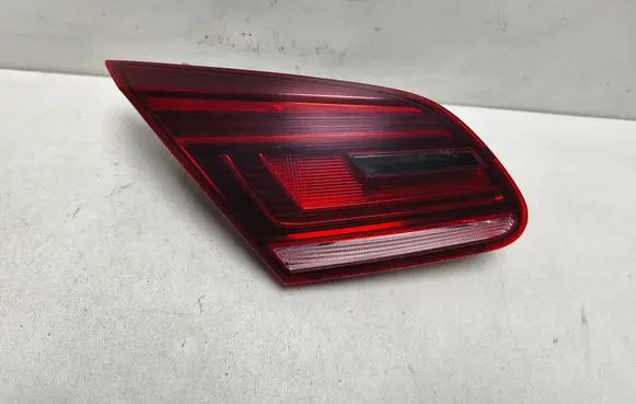 Volkswagen PASSAT CC Tailgate rear/tail lights 3C8945307T
