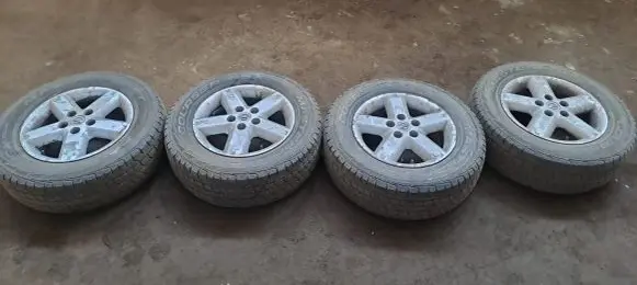 Nissan X-Trail T30 R16 alloy rim 