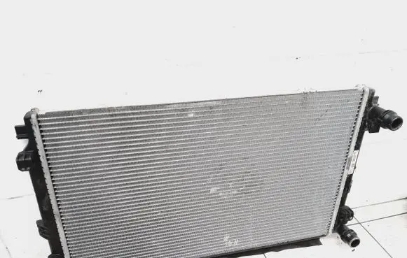 Skoda Octavia Mk3 (5E) Coolant radiator 5q0121251gd