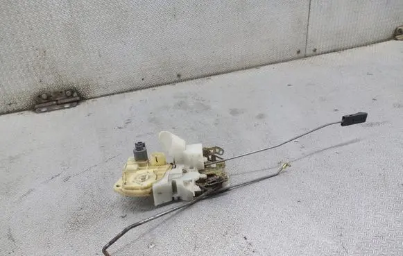 Front door lock