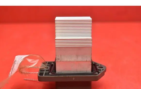 Hyundai Kona I Heater blower motor/fan resistor 