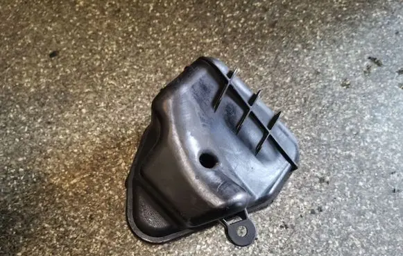 Mercedes-Benz E W211 Vacuum air tank A6481410286