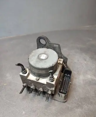 Volkswagen PASSAT B8 ABS Pump 5Q0614517CG