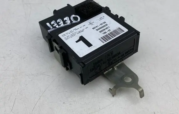 Toyota Auris 150 Door control unit/module 8974102100
