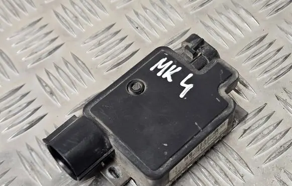 Coolant fan relay
