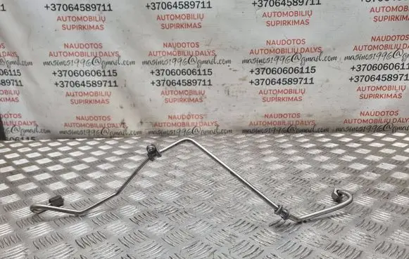 Volkswagen Touran I Turbo turbocharger oiling pipe/hose 
