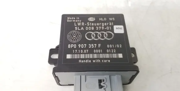 Audi A3 S3 8P Light module LCM 8P0907357F 5LA00837901