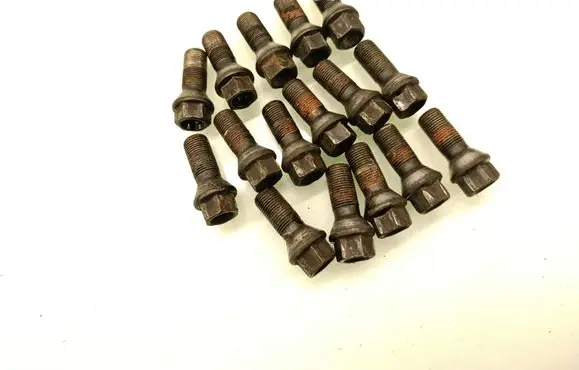 Mini One - Cooper Coupe R56 Nuts/bolts 