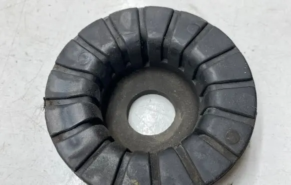 Hyundai Tucson IV NX4 Rear coil spring rubber mount 55334N9000