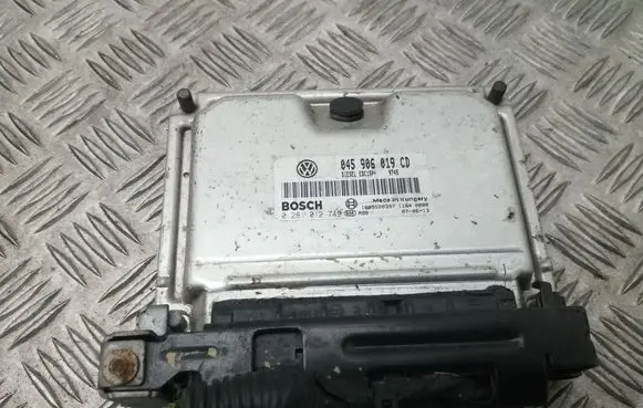 Skoda Fabia Mk2 (5J) Engine control unit/module ECU 045906019CD EDC15P