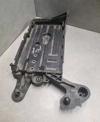 Skoda Octavia Mk3 (5E) Battery tray 5Q0915321H 5Q0915331J