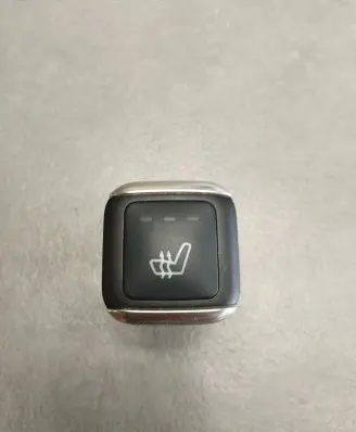 Mercedes-Benz CLS C218 X218 Seat heating switch A2129059500 10025567