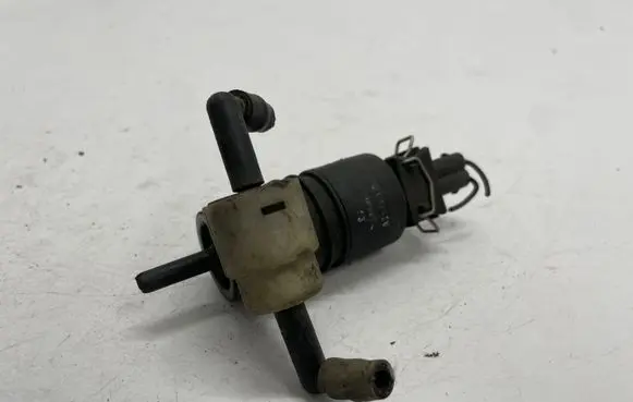 Opel Astra J Windscreen/windshield washer pump