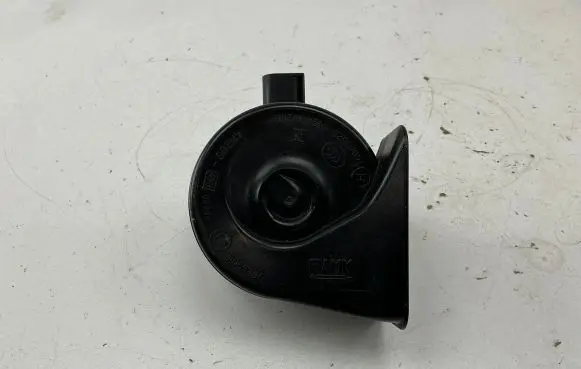 Mercedes-Benz A W176 Horn signal A046522 0024082012