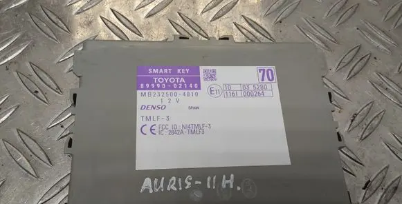 Toyota Auris 150 Keyless (KESSY) go control unit/module 8999002140