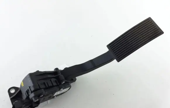 Nissan Navara D40 Accelerator throttle pedal 180025X10B