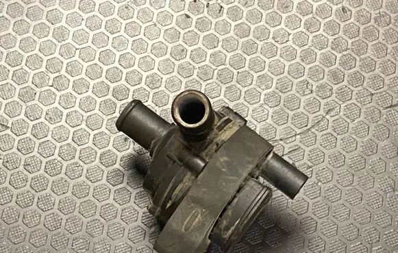 Mercedes-Benz E W211 Electric auxiliary coolant/water pump A2118350028 H0S09 3130591163