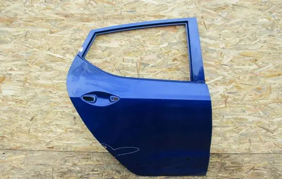Hyundai i10 Rear door