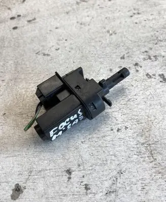 Clutch pedal sensor