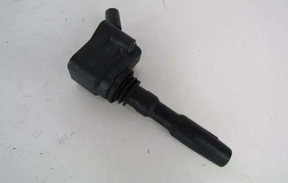 Skoda Citigo High voltage ignition coil 0040102126