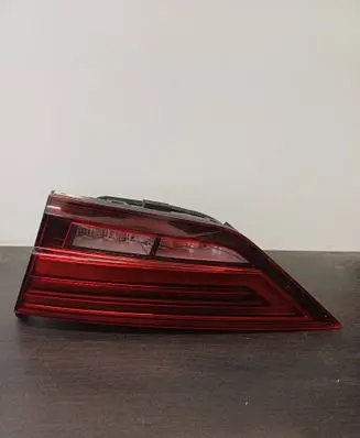 Audi A3 S3 8V Tailgate rear/tail lights 8V5945094F