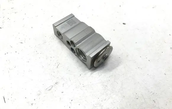 MG MG3 III Air conditioning (A/C) expansion valve WQT136070 X61701 ESH15M040