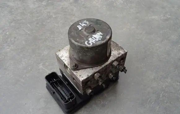 Ford Galaxy Master brake cylinder 8G912M110AB