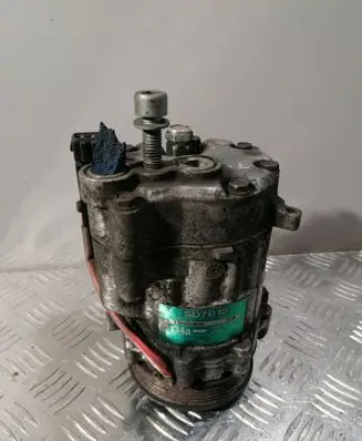 Volkswagen Polo III 6N 6N2 6NF Air conditioning (A/C) compressor (pump) 6N0820803A