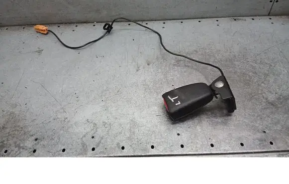 Volvo V50 Front seatbelt 