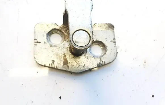 Opel Vectra C Front door lock loop/hook striker 