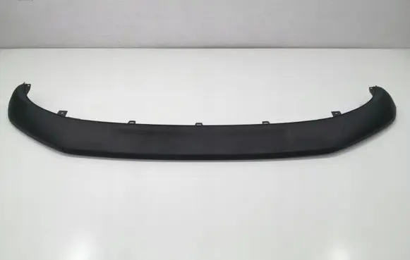 Front bumper lip