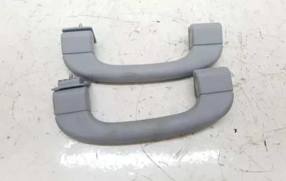 BMW 1 E81 E87 Front interior roof grab handle 9143516