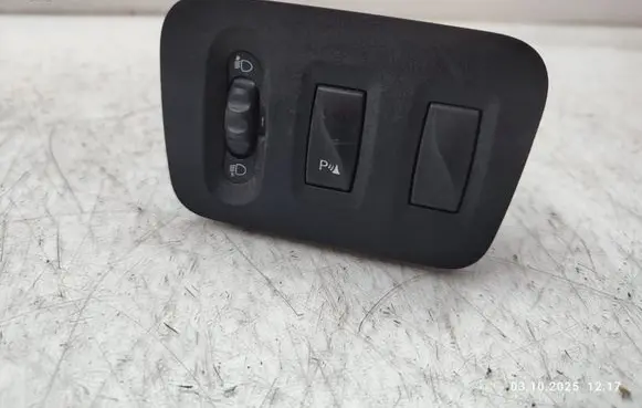 Headlight level height control switch