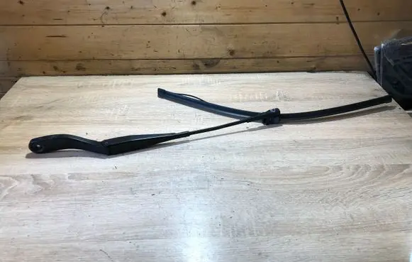 Volvo S40 Windshield/front glass wiper blade 30698249