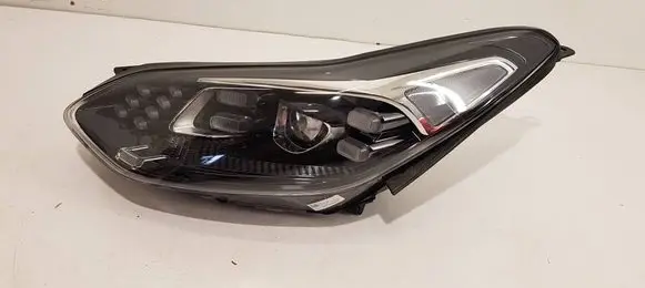 KIA Sportage Headlight/headlamp 92101F1500