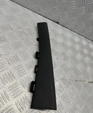 Audi Q7 4M Dashboard side end trim 4M0868204