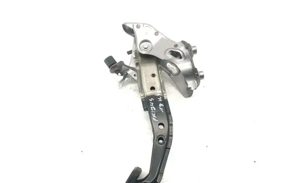 Toyota Prius (XW30) Brake pedal 8951047050