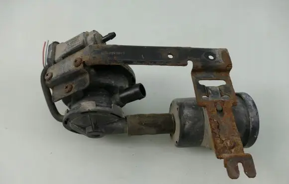 Jeep Grand Cherokee (WJ) Other engine bay part 04891414AC
